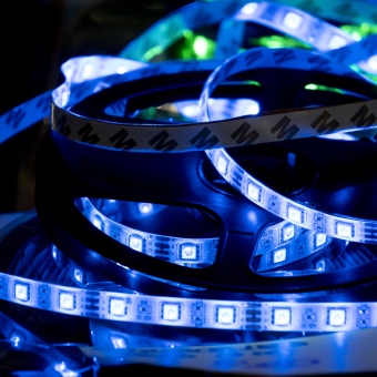 LED-лента для парящего потолка: выбор, расчёт мощности и монтаж (гид 2026)